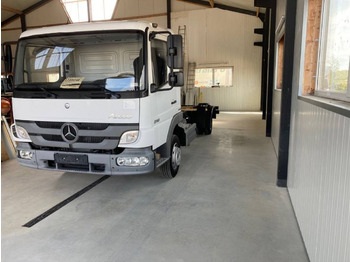 Mercedes-Benz atego818L/New Euro4  - Cab chassis truck: picture 2
