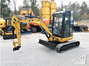 Caterpillar 302.7 D CR - Mini excavator: picture 1
