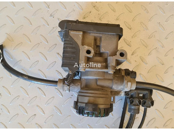 Knorr-Bremse 21114974 K029246   VOLVO FH4 FM4 RENAULT RANGE T truck - Brake valve: picture 1