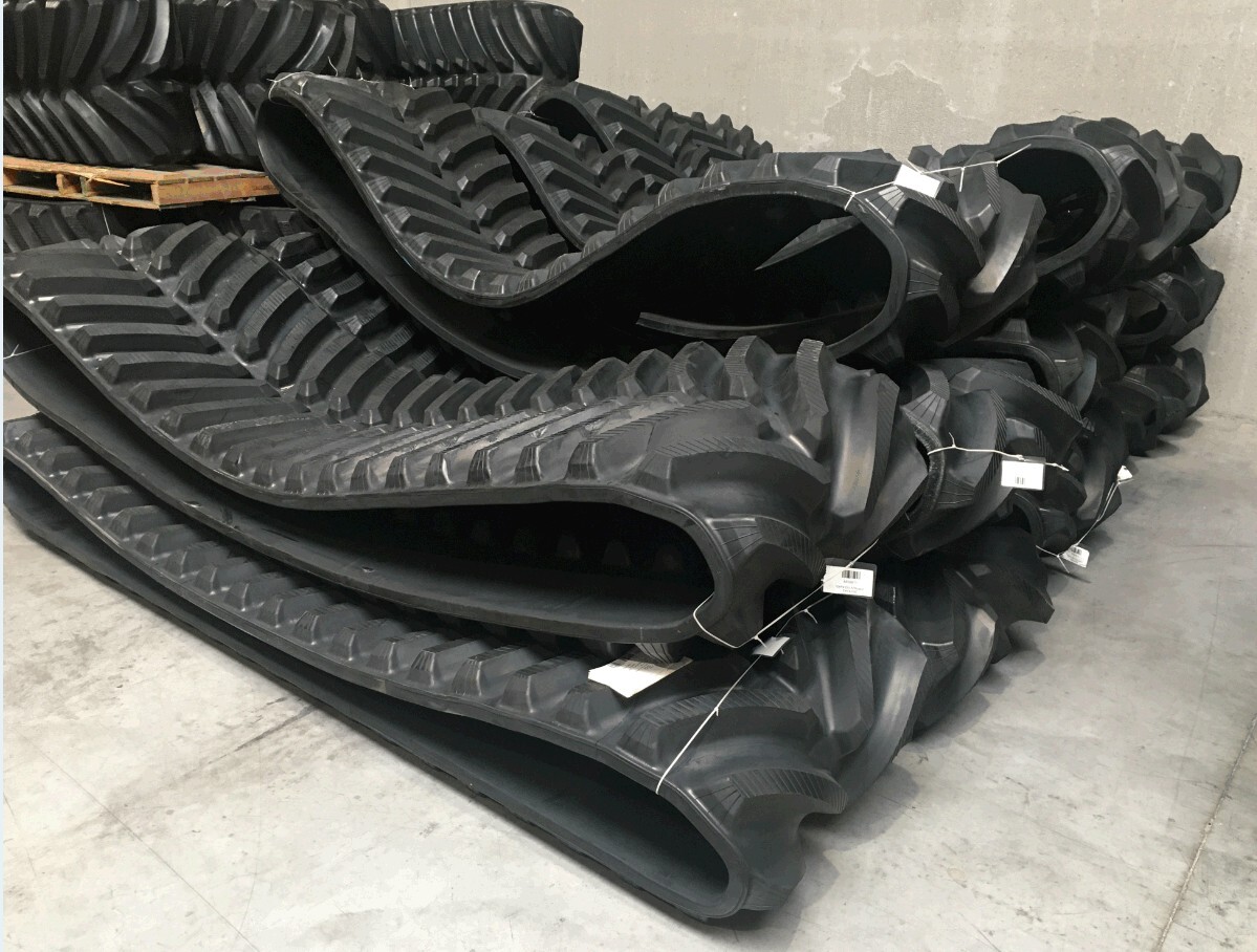 LEACH LEWIS RUBBER TRACKS LIMITED undefined: picture 4