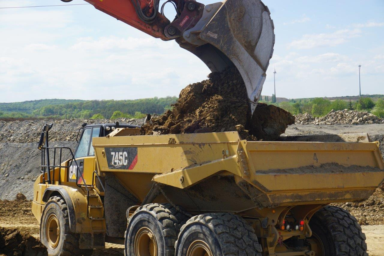 Daniel Manno Baumaschinenhandel - Material handling equipment undefined: picture 3