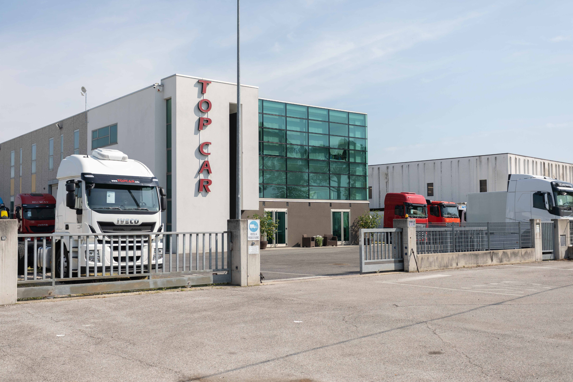 TOP CAR S.R.L. - Tractor units MERCEDES-BENZ Actros undefined: picture 6