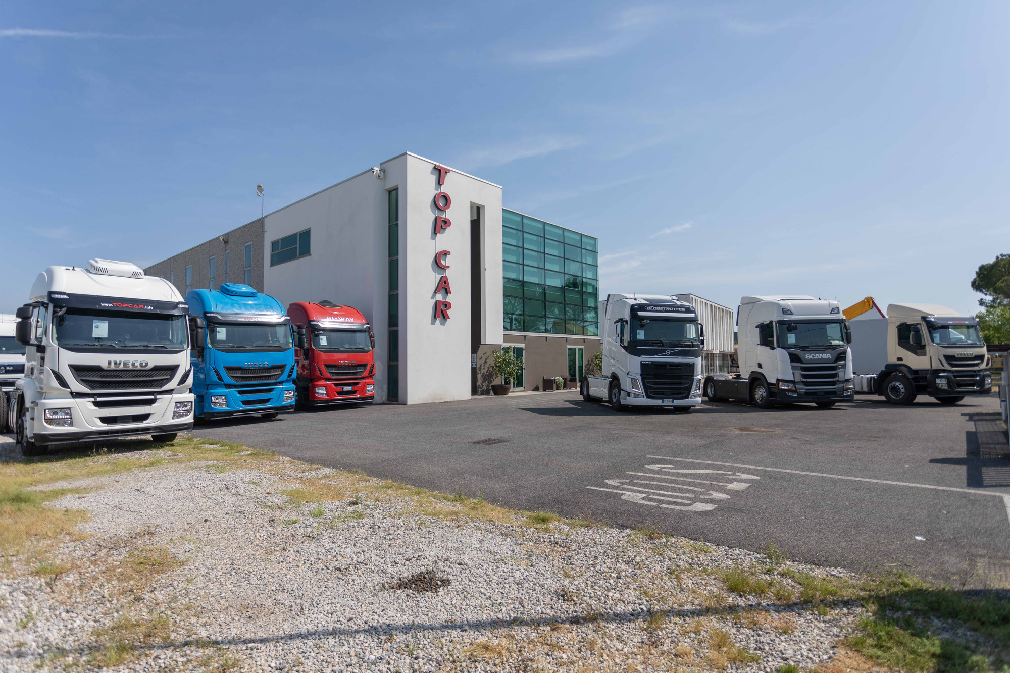 TOP CAR S.R.L. - Tractor units MERCEDES-BENZ Actros undefined: picture 2