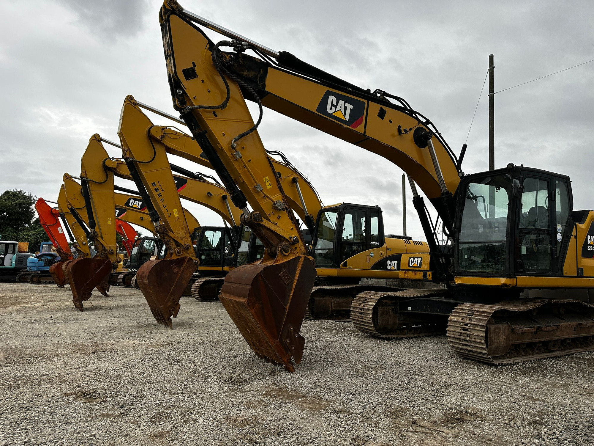 Toyokami Co., Ltd. - vehicles for sale undefined: picture 5