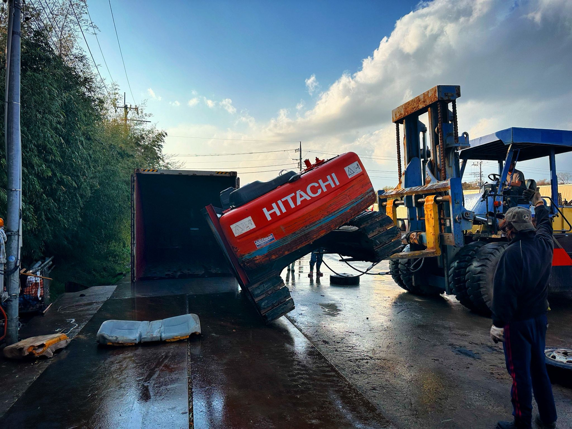 Toyokami Co., Ltd. - vehicles for sale undefined: picture 6