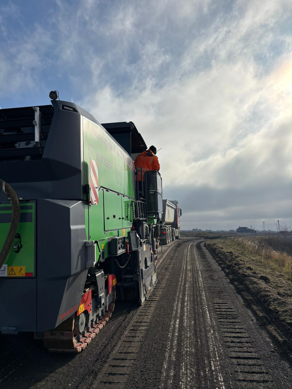 Baumaschinen Weidinger AG undefined: picture 13