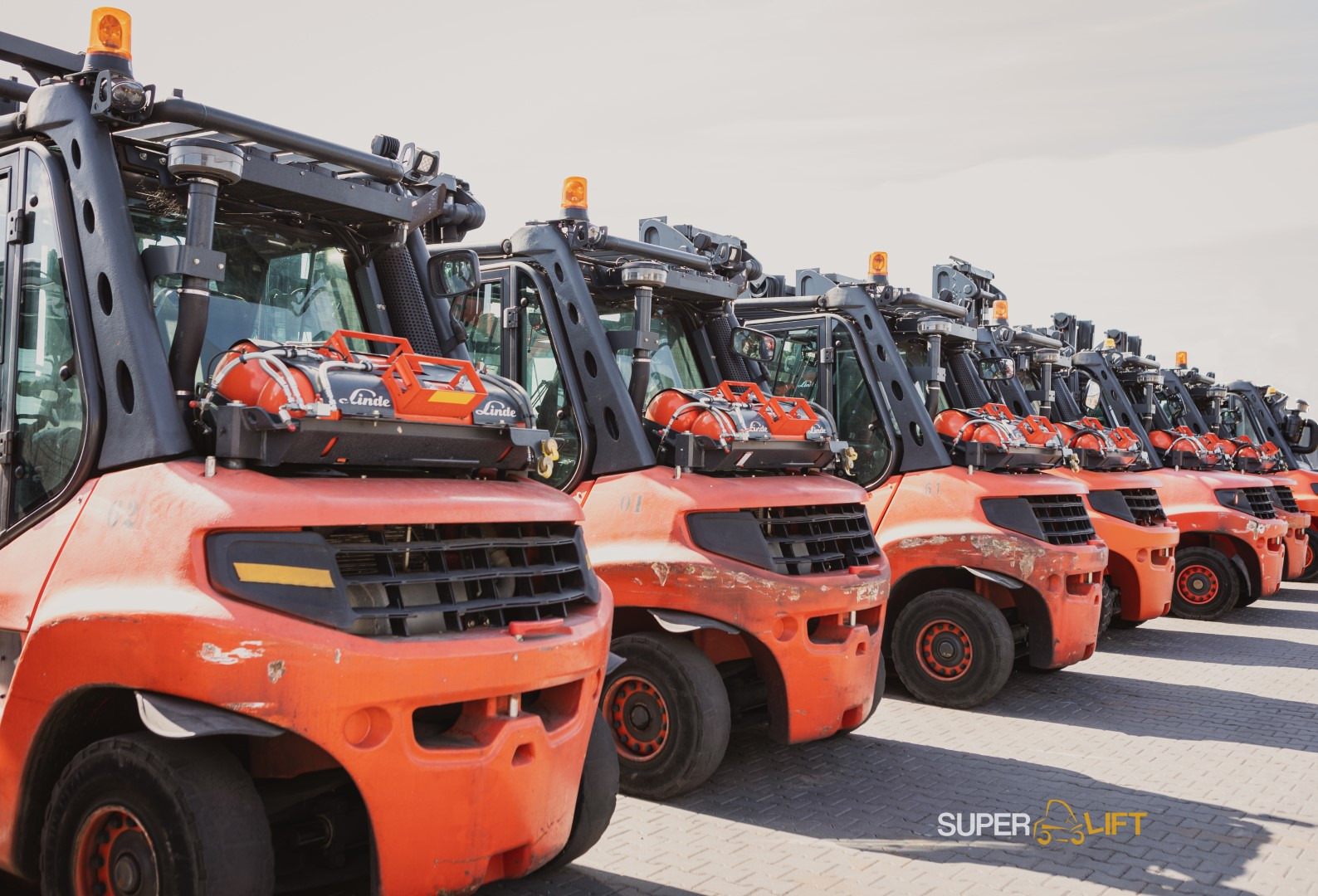 SUPERLIFT undefined: picture 4