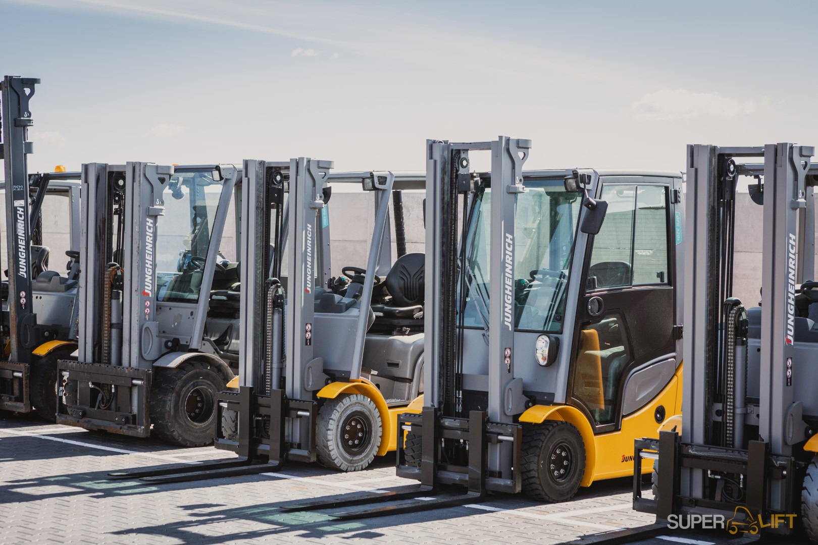 SUPERLIFT undefined: picture 14