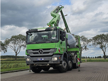 Concrete pump truck LIEBHERR