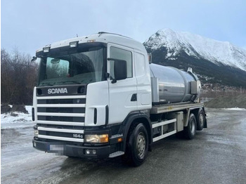 Vacuum truck SCANIA R164