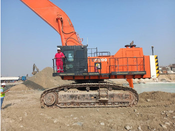 Excavator Hitachi EX1200-6 Longreach 28m (Abu Dhabi): picture 3