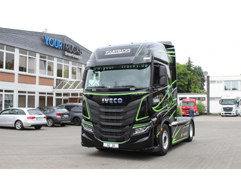 Tractor unit IVECO S-WAY