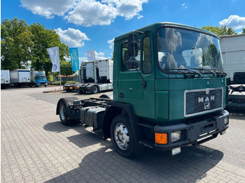 Tractor unit MAN 14.232