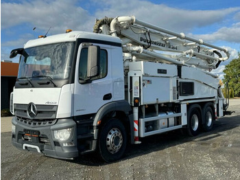 Concrete pump truck PUTZMEISTER