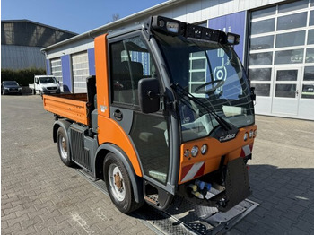 Tipper van