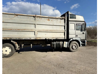 Dropside/ Flatbed truck MAN 26.464: picture 5
