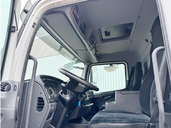 Interior photo 1: Dropside/ Flatbed truck Mercedes-Benz Atego 1530 L 4x2 Atego 1530 L 4x2 mit LBW Dhollandia Interior photo 1: Dropside/ Flatbed truck Mercedes-Benz Atego 1530 L 4x2 Atego 1530 L 4x2 mit LBW Dhollandia