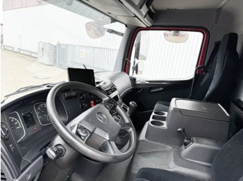 Interior photo 2: Box truck Mercedes-Benz Atego 816 4x2 Atego 816 4x2 mit LBW BÄR
