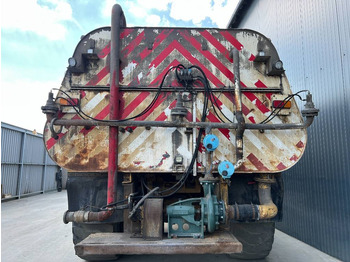 Construction machinery Cat 740 Water Truck: picture 4