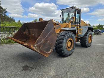 Wheel loader CASE