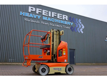 Articulated boom JLG