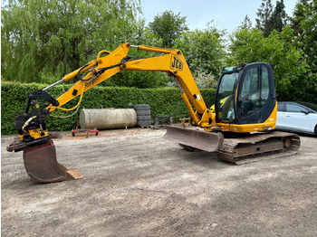 Excavator JCB