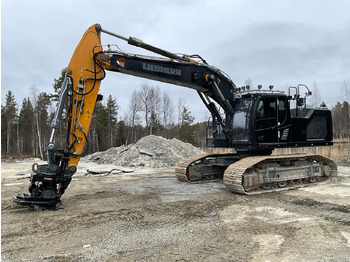 Excavator LIEBHERR R 930
