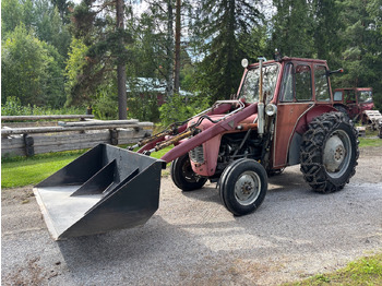 Farm tractor MASSEY FERGUSON