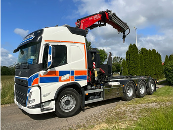 Hook lift truck VOLVO FM13