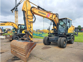 Wheel excavator HYUNDAI