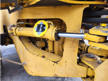 Hydraulic cylinder VOLVO