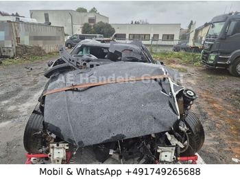 Sedan Audi A3 TDI 2.0 S Line *Manual/Xenon/Totalschaden Audi A3 TDI 2.0 S Line *Manual/Xenon/Totalschaden: picture 3