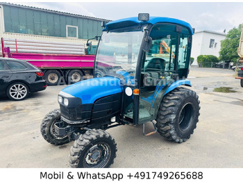 Farm tractor NEW HOLLAND TC series
