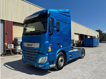 Tractor unit DAF XF 530