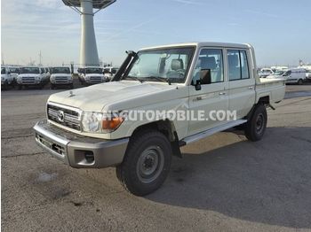 Pickup truck TOYOTA Land cruiser 79: picture 1