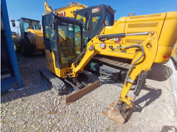 Crawler excavator CAT 302-05CR: picture 2