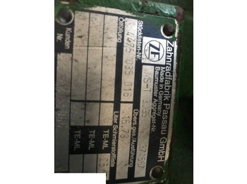 Wheel hub JOHN DEERE