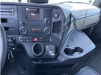 Tractor unit Mercedes-Benz Actros 1842 StreamSpace / 939 dkm / 2 Tanks / NL Truck: picture 5 Tractor unit Mercedes-Benz Actros 1842 StreamSpace / 939 dkm / 2 Tanks / NL Truck: picture 5