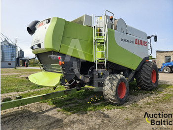 Combine harvester for transportation of food Claas Lexion 550: picture 5