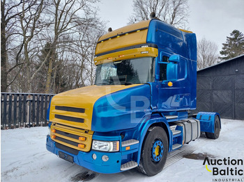 Tractor unit SCANIA T114