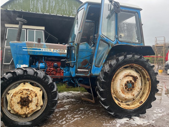 Farm tractor FORD