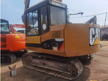 Crawler excavator CATERPILLAR E70B: picture 2