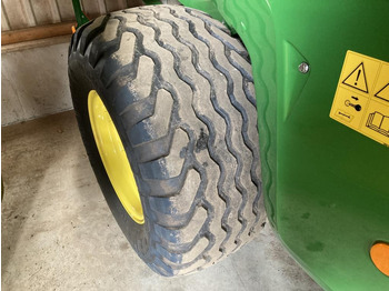 Bale wrapper John Deere V461M: picture 3