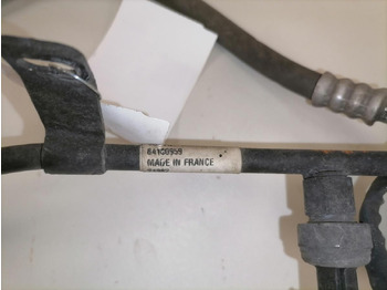 Heating/ Ventilation for Truck Volvo A/C pipe 84180959: picture 5 Heating/ Ventilation for Truck Volvo A/C pipe 84180959: picture 5