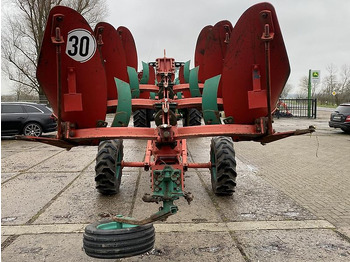 Plow Kverneland PW-100-9 Karrenpflug 7Schar: picture 4