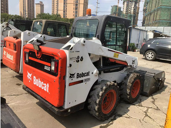 Skid steer loader BOBCAT S550: picture 4