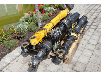 Hydraulic cylinder JCB