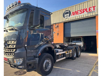 Hook lift truck MERCEDES-BENZ Arocs