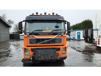 Road sweeper VOLVO M9 4x2R + Johnston Beam VX800 Road Cleaner: picture 5