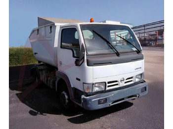 Truck NISSAN